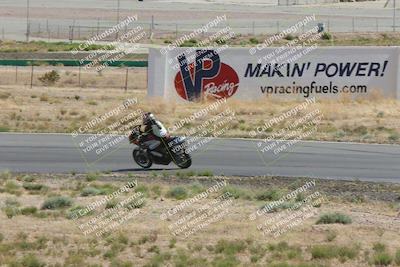 media/Apr-20-2025-AHRMA (Sun) [[393a79c373]]/Race/Group 12/Turn 4b/